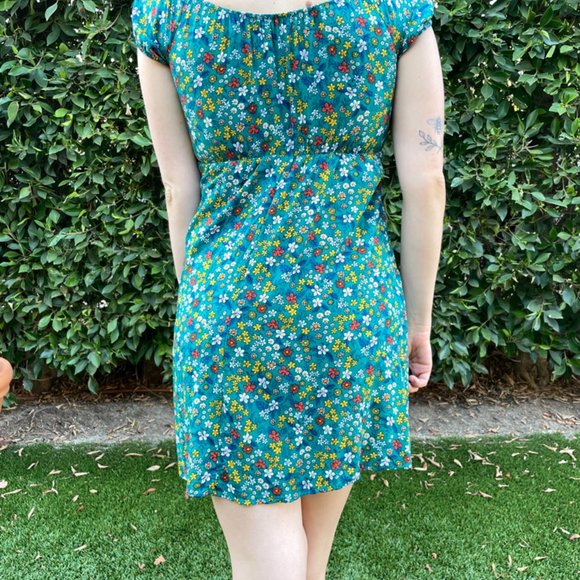 SOLD Green Floral Babydoll Dress Size M - Picture 4 of 5